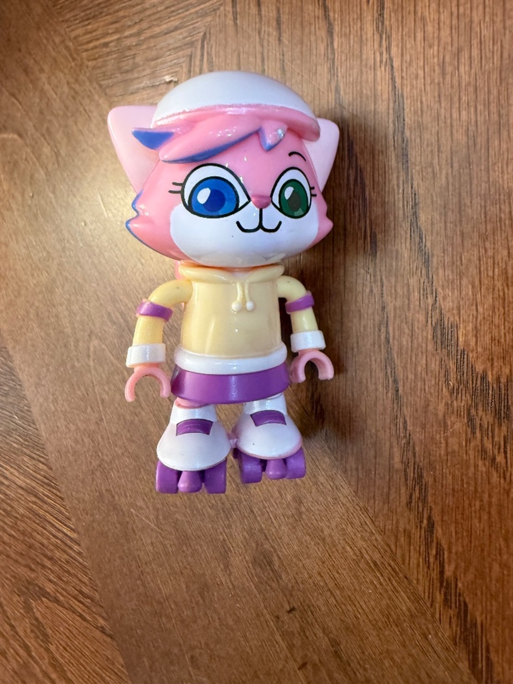 Ryan’s world pink kitty alpha Lexa